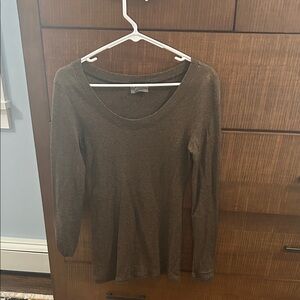 Michael Stars Long Sleeve Top in Brown. One Size Fits Most. Excellent Condition